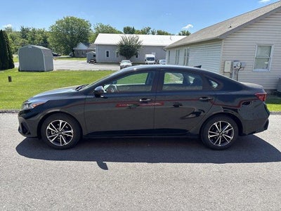 2022 Kia Forte LXS IVT