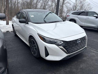 2025 Nissan Sentra SR CVT