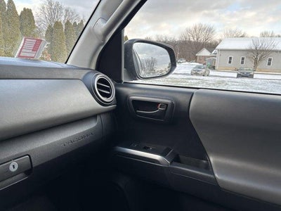 2019 Toyota Tacoma 4WD 4WD SR5 Double Cab 5' Bed V6 AT (GS)