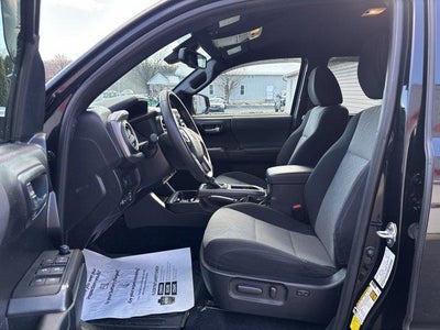 2022 Toyota Tacoma 4WD 4WD TRD Sport Double Cab 5' Bed V6 MT (Natl)