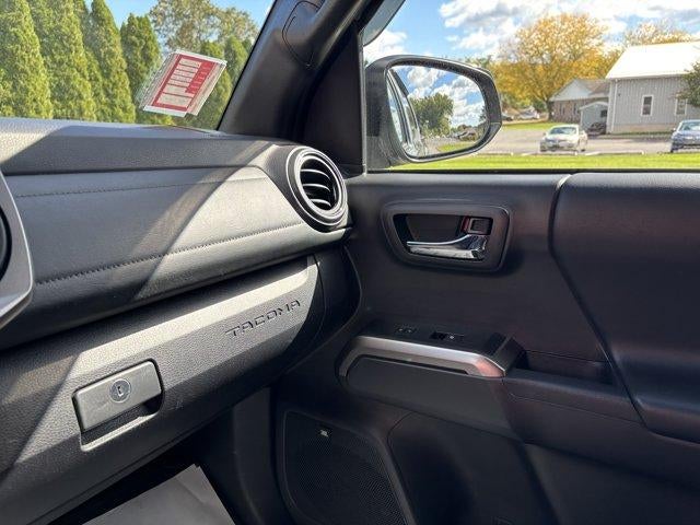 2023 Toyota Tacoma 4WD 4WD Limited Double Cab 5' Bed V6 AT (Natl)