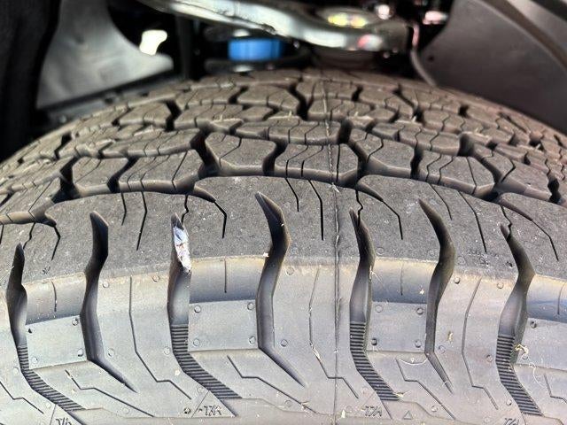 2026 Toyota Tacoma 4WD 4WD TRD Off Road Double Cab 5' Bed AT (Natl)