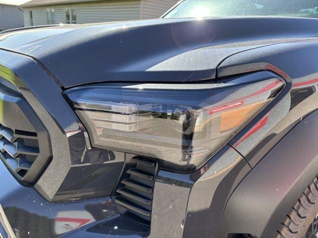 2026 Toyota Tacoma 4WD 4WD TRD Off Road Double Cab 5' Bed AT (Natl)