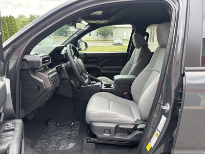 2026 Toyota Tacoma 4WD 4WD SR5 Double Cab 5' Bed AT (GS)