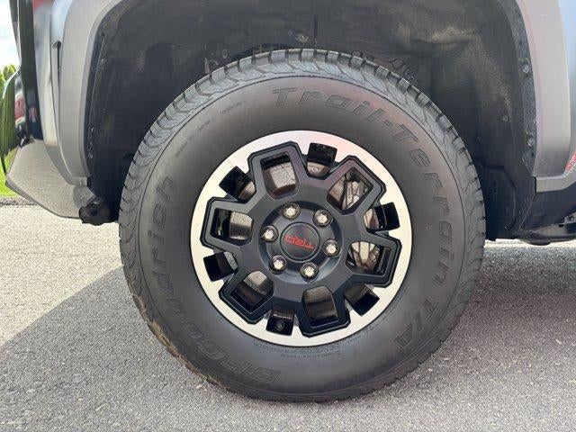 2024 Toyota Tacoma 4WD 4WD TRD Off Road Double Cab 5' Bed AT (Natl)