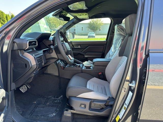 2026 Toyota Tacoma 4WD 4WD TRD Sport Double Cab 5' Bed AT (Natl)