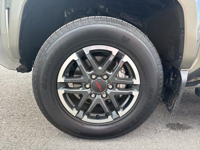 2025 Toyota Tacoma 4WD 4WD TRD Sport Double Cab 5' Bed MT (Natl)