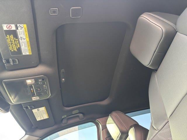 2025 Toyota Tacoma 4WD 4WD TRD Sport Double Cab 5' Bed MT (Natl)