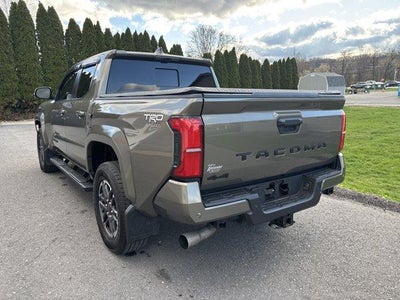 2025 Toyota Tacoma 4WD 4WD TRD Sport Double Cab 5' Bed MT (Natl)