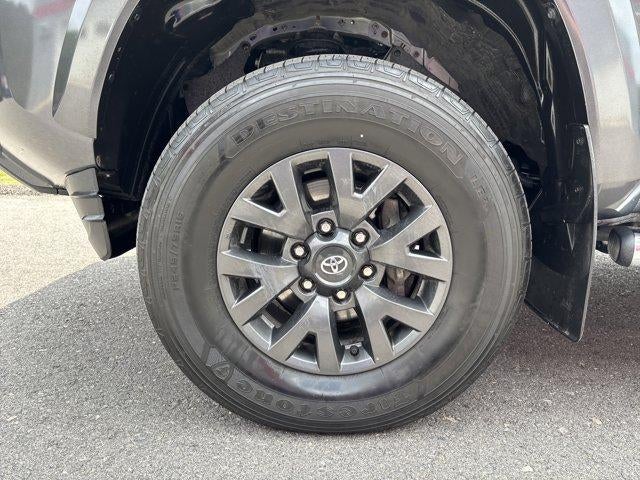 2023 Toyota Tacoma 4WD 4WD SR5 Double Cab 5' Bed V6 AT (GS)