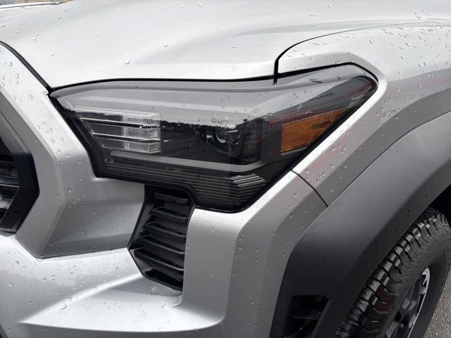 2024 Toyota Tacoma 4WD 4WD SR5 Double Cab 5' Bed AT (GS)