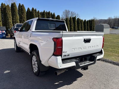 2024 Toyota Tacoma 4WD 4WD SR5 Double Cab 5' Bed AT (GS)
