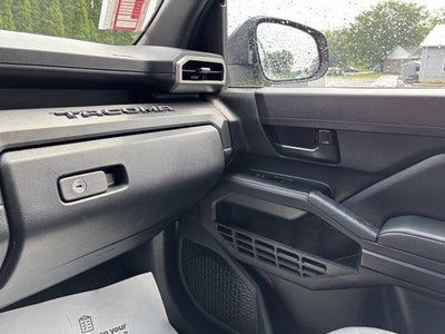2025 Toyota Tacoma 4WD 4WD SR Double Cab 5' Bed AT (GS)