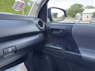 2021 Toyota Tacoma 4WD 4WD SR Access Cab 6' Bed I4 AT (SE)