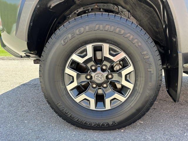2022 Toyota Tacoma 4WD 4WD TRD Off Road Access Cab 6' Bed V6 AT (Natl)