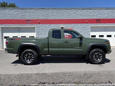 2022 Toyota Tacoma 4WD 4WD TRD Off Road Access Cab 6' Bed V6 AT (Natl)