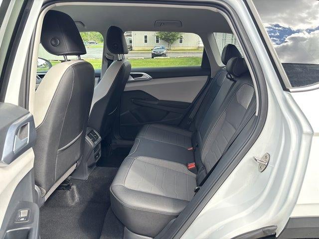 2025 Volkswagen Taos SE 4MOTION
