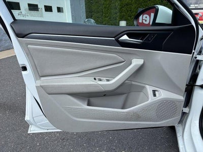 2024 Volkswagen Jetta SE Auto