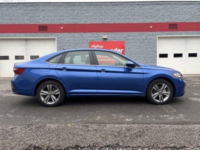 2024 Volkswagen Jetta SE Auto