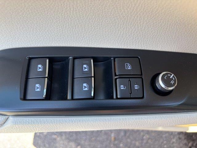 2018 Toyota Camry XLE Auto (SE)
