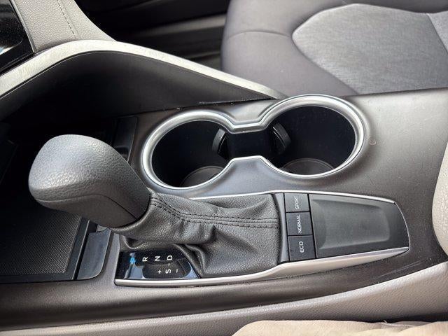 2024 Toyota Camry LE Auto (SE)