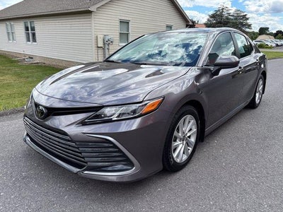 2024 Toyota Camry LE Auto (SE)