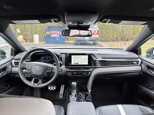 2025 Toyota Camry SE (SE)