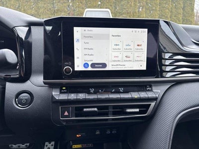 2025 Toyota Camry SE (SE)