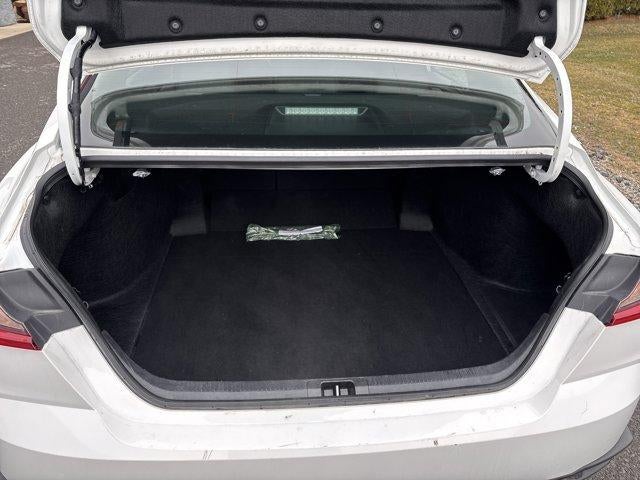 2025 Toyota Camry SE (SE)