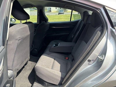 2025 Toyota Camry LE (SE)