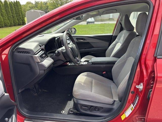 2025 Toyota Camry LE (SE)