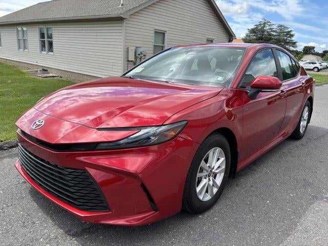 2025 Toyota Camry LE (SE)