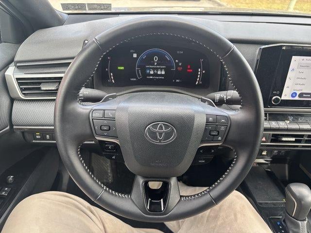 2025 Toyota Camry SE (SE)