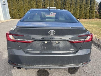 2025 Toyota Camry SE (SE)