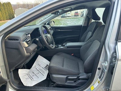 2025 Toyota Camry LE (SE)