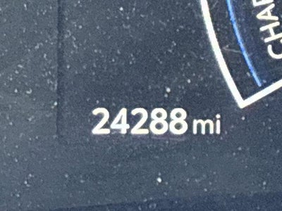 2025 Toyota Camry LE (SE)