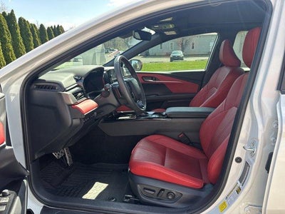 2025 Toyota Camry XSE (Natl)