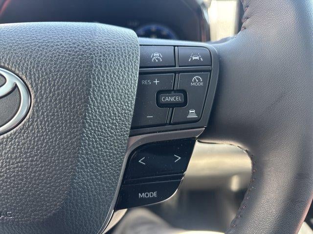 2025 Toyota Camry XSE (Natl)