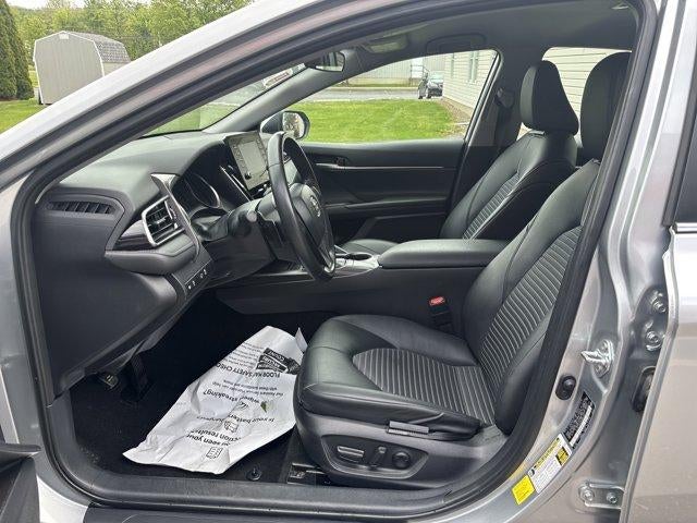 2024 Toyota Camry SE Auto (SE)
