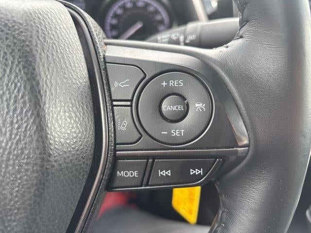 2024 Toyota Camry SE Auto (SE)