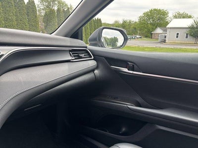 2024 Toyota Camry SE Auto (SE)