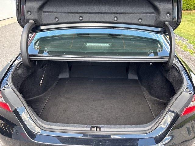 2024 Toyota Camry SE Auto (SE)