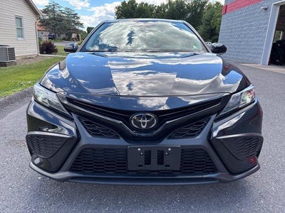 2024 Toyota Camry SE Auto (SE)