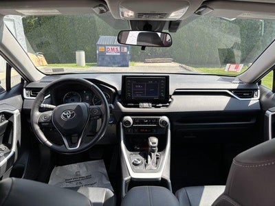 2022 Toyota RAV4 Hybrid XLE Premium AWD (Natl)