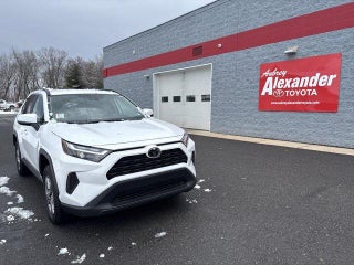 2025 Toyota RAV4 Hybrid XLE AWD (Natl)