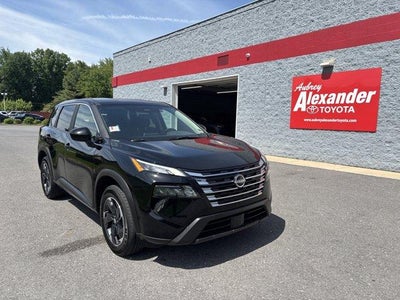 2025 Nissan Rogue AWD SV