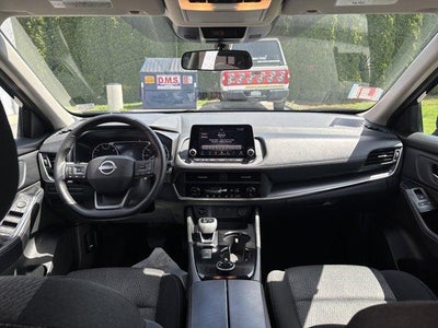 2025 Nissan Rogue AWD SV