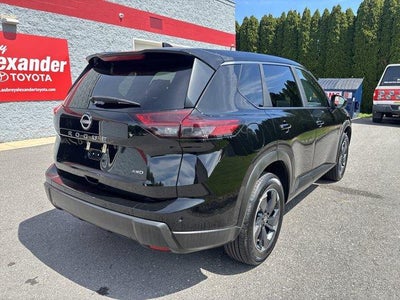 2025 Nissan Rogue AWD SV