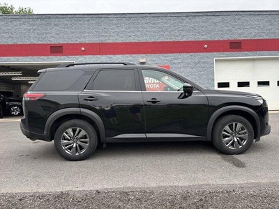 2025 Nissan Pathfinder SV 4WD