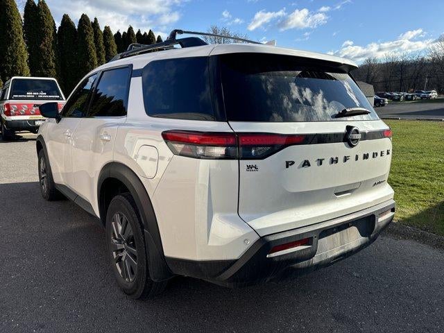 2024 Nissan Pathfinder SV 4WD
